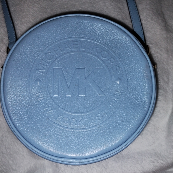 Michael Kors Fulton Small Logo Debossed Leather Canteen Crossbody Bag GUC - Picture 5 of 13